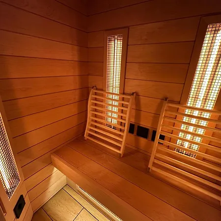 Lägenhetshotell Erdody 4*